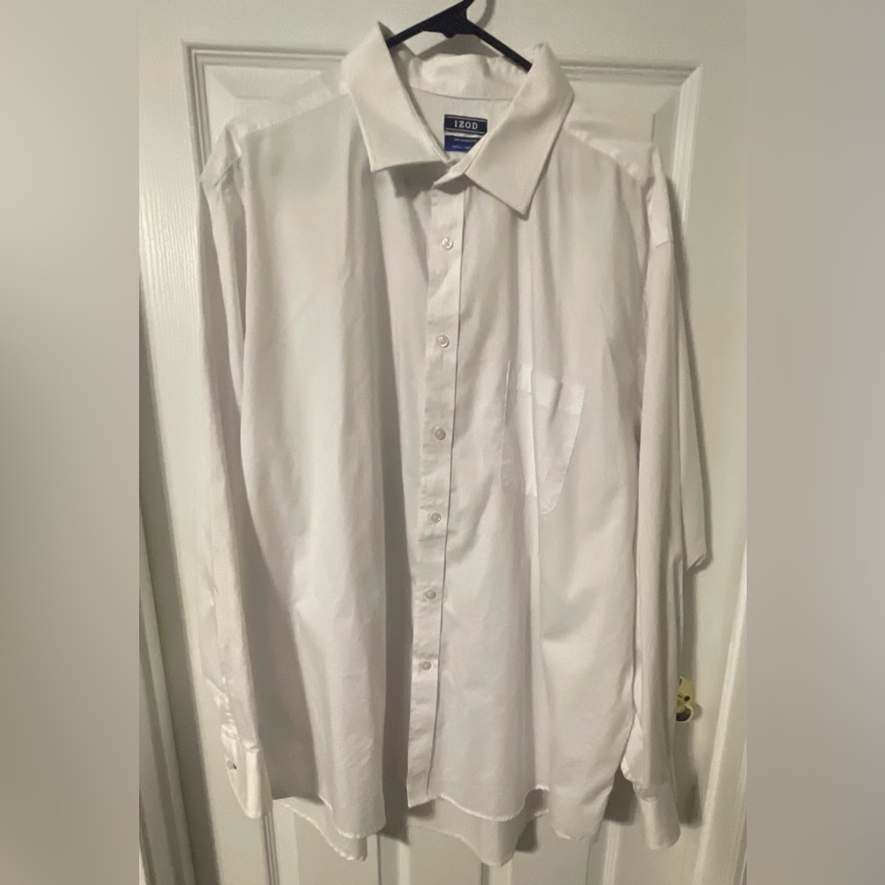 Men’s Izod Button Up